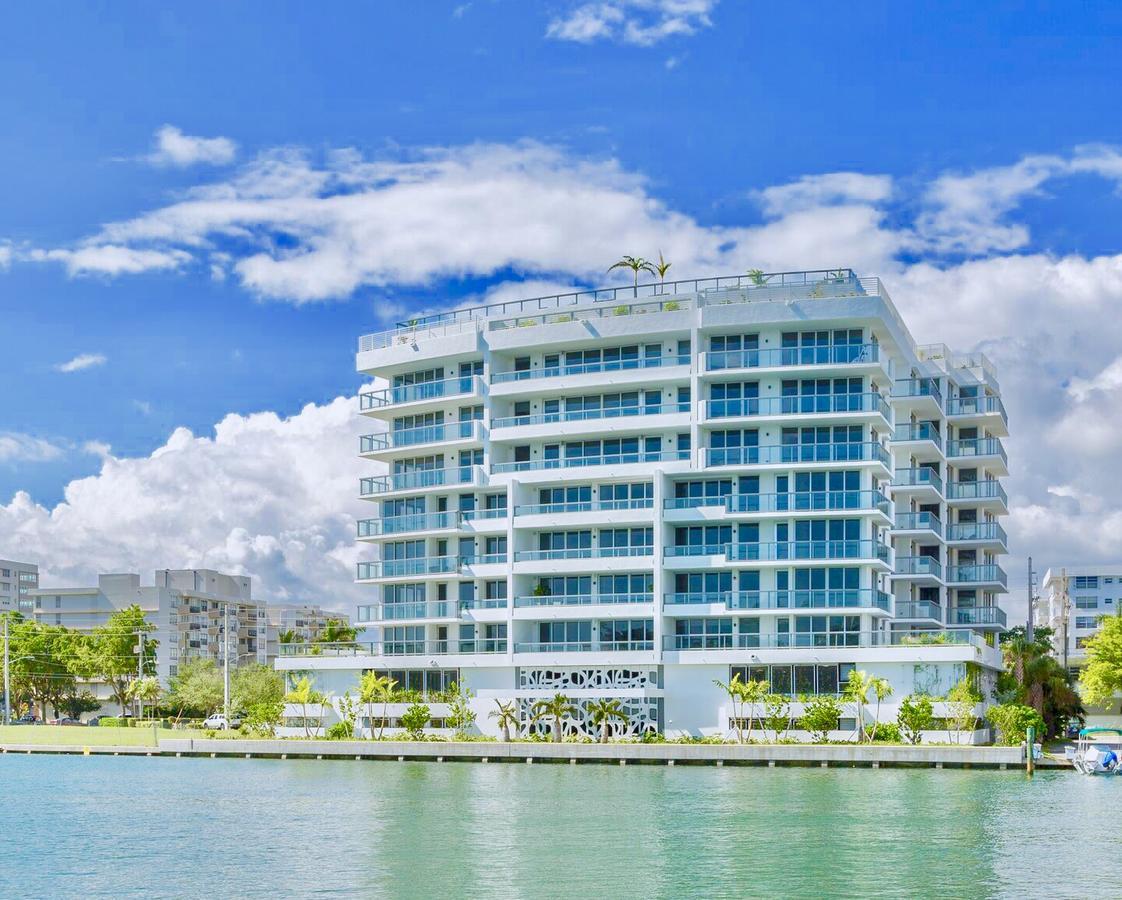 Acqua Bay Luxury Apartments Bay Harbor Islands Extérieur photo