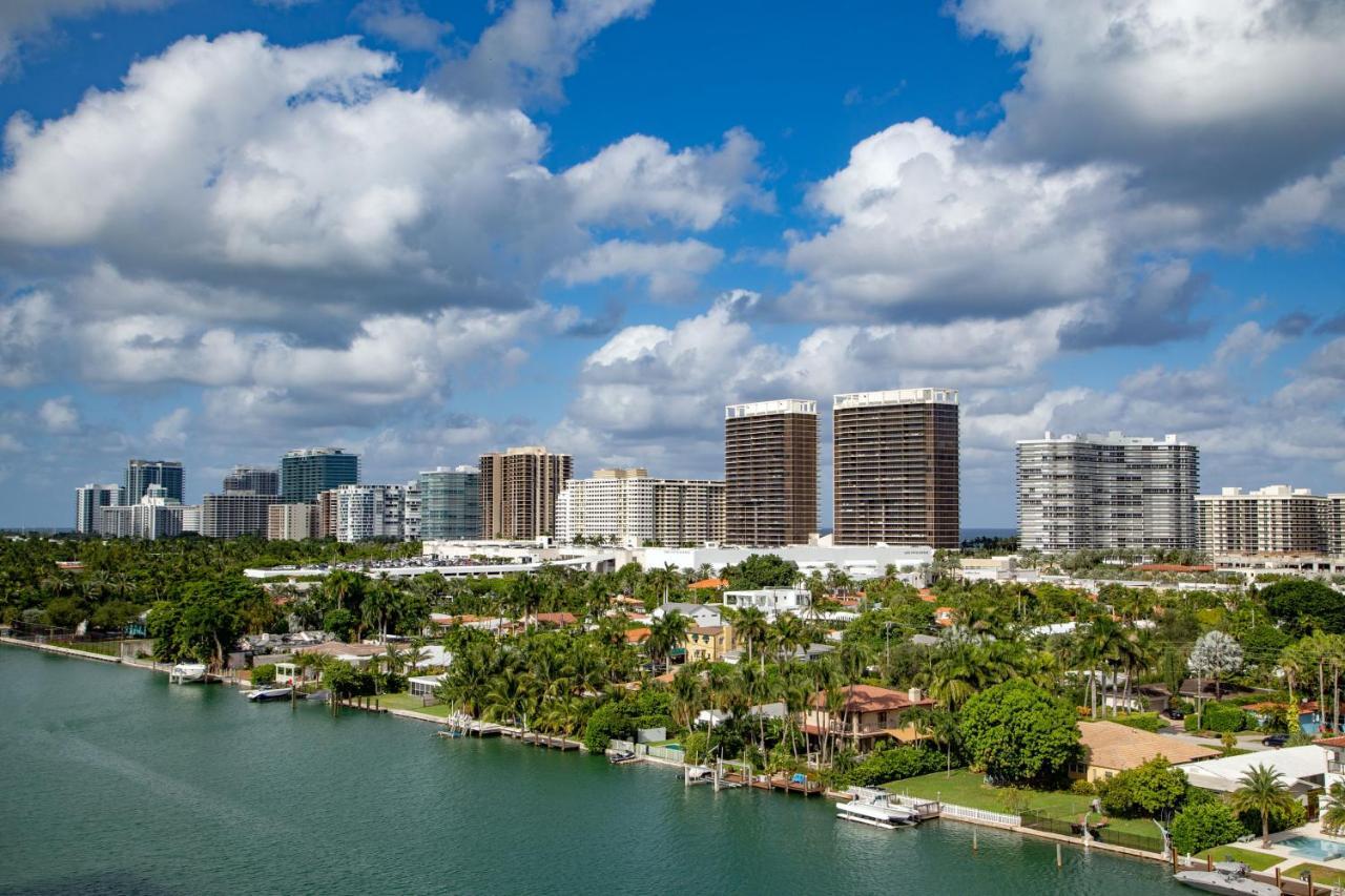 Acqua Bay Luxury Apartments Bay Harbor Islands Extérieur photo